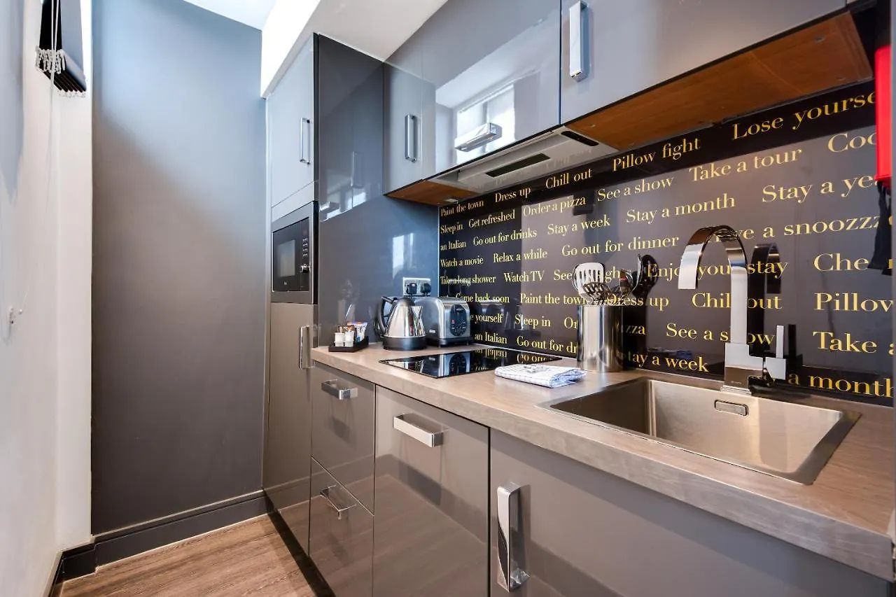 Roomzzz Nottingham City United Kingdom